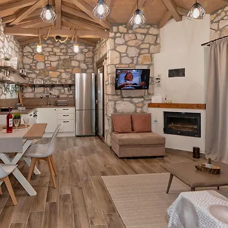 White Stone Dimitra And Eleni