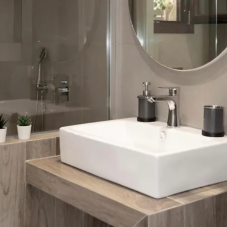 White Stone Dimitra And Eleni