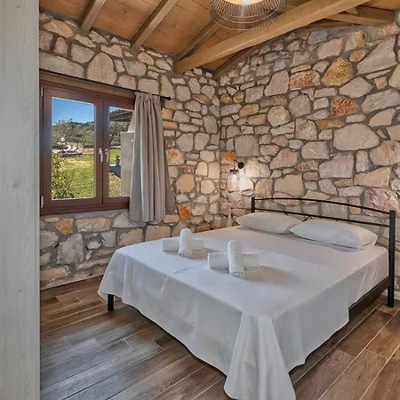 White Stone Dimitra And Eleni Ajos Nikolaos