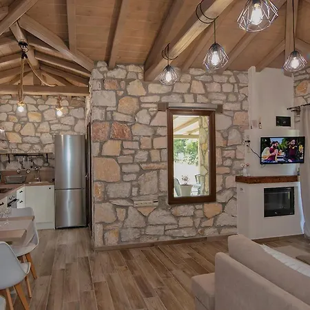 White Stone Dimitra And Eleni * Ajos Nikolaos